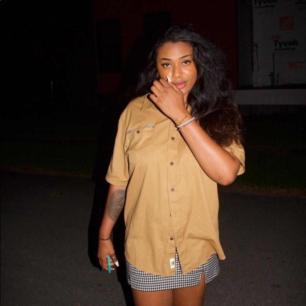 Meet your Posher, @ TheBunnyLee /LoveIncantations